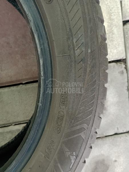 Goodyear 195/55 R16 Zimska