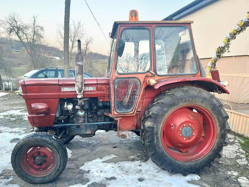 Universal 445