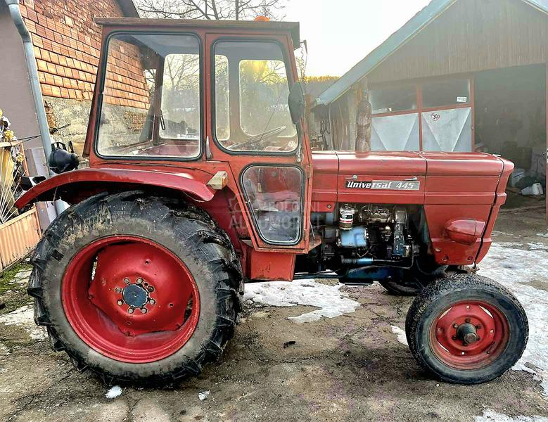 Universal 445