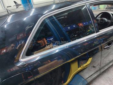 Zadnje desno staklo zatamljeno za Audi A3