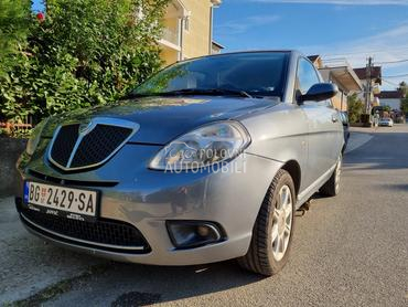 Lancia Ypsilon 1.2b