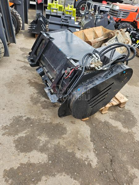 Bobcat kasika za beton