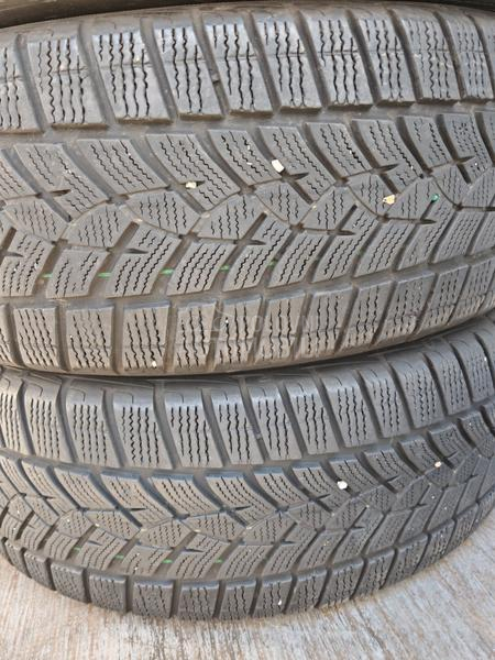 Goodyear 215/55 R18 Zimska