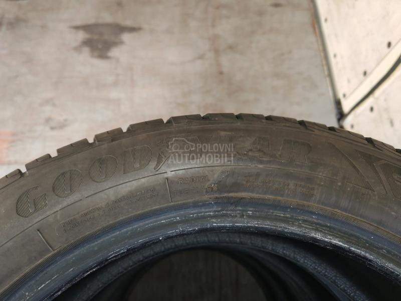 Goodyear 215/55 R18 Zimska