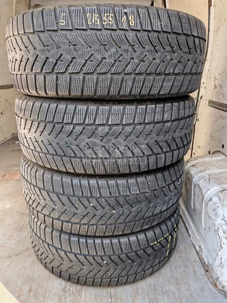 Goodyear 215/55 R18 Zimska