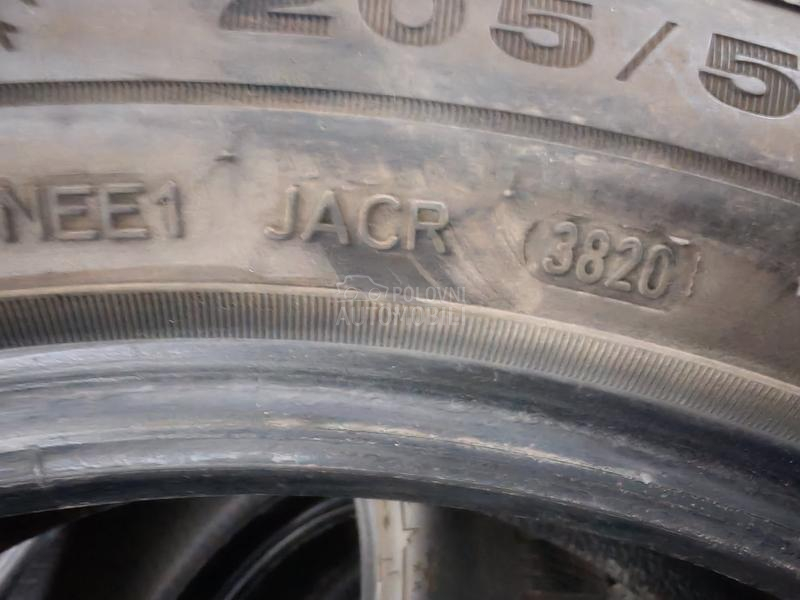 Dunlop 205/55 R17 Zimska