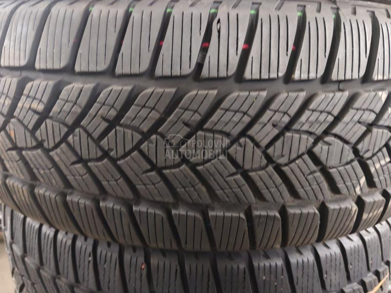 Fulda 215/60 R17 Zimska