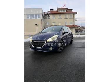 Peugeot 208 allure GT Line