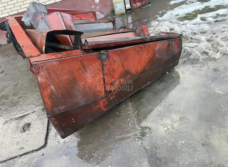 Zmaj Tri reda sa tarupom