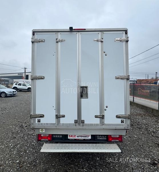 Furgon-sanduk za iveco