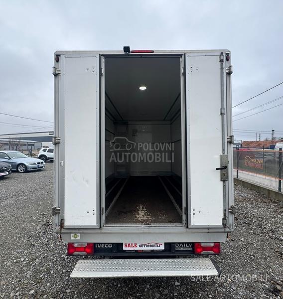 Furgon-sanduk za iveco