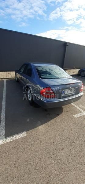 Mercedes Benz E 200 