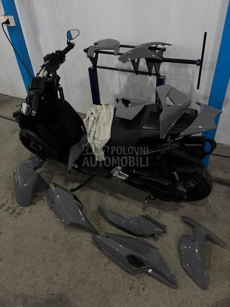 Peugeot speedfight 4