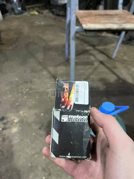 Peugeot speedfight 4