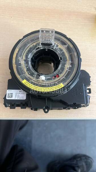 Delovi za Volkswagen Passat B7