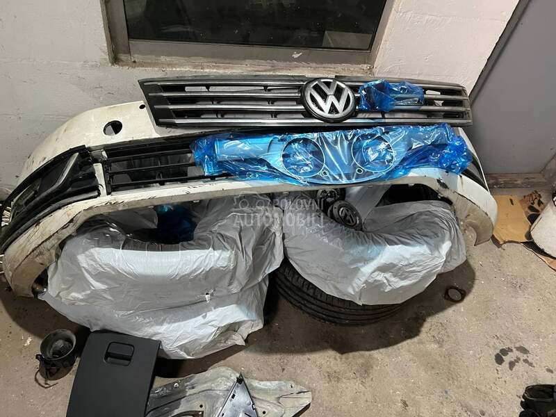 Delovi za Volkswagen Passat B7