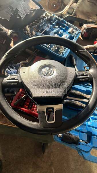 Delovi za Volkswagen Passat B7