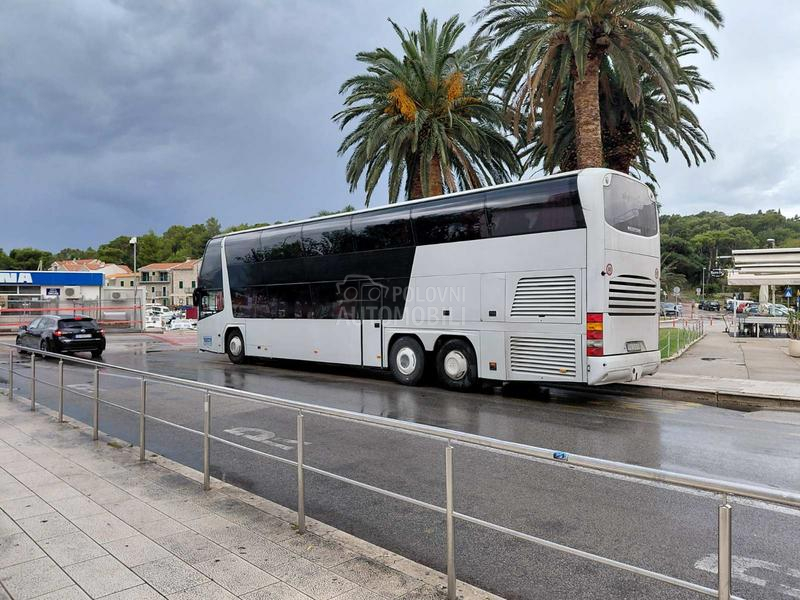 Neoplan N122/3L