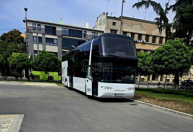 Neoplan N122/3L