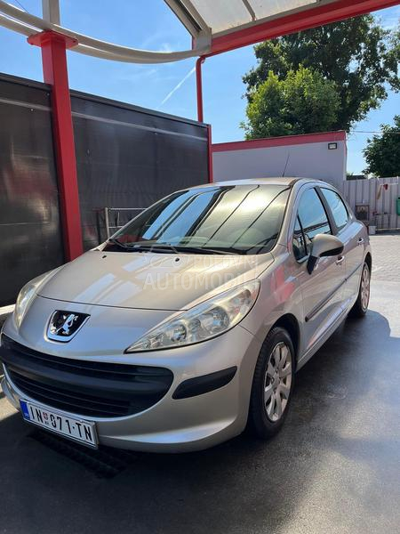 Peugeot 207 