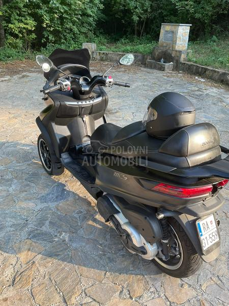 Piaggio mp3 500