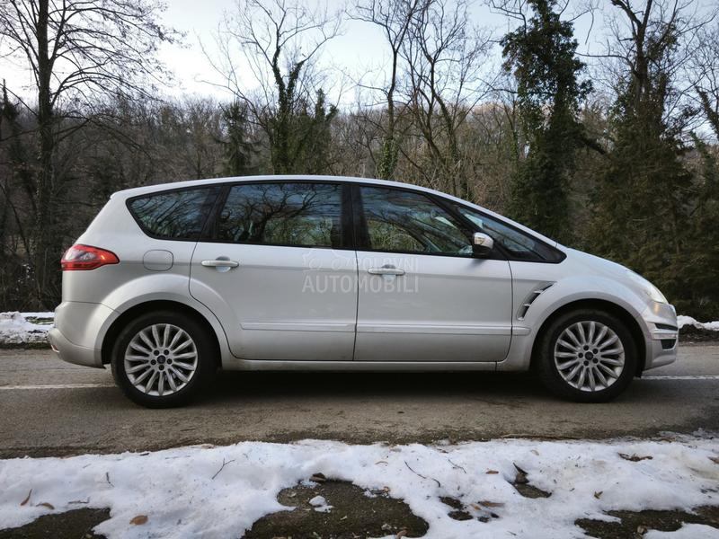 Ford S-Max PowerShift/Titanium