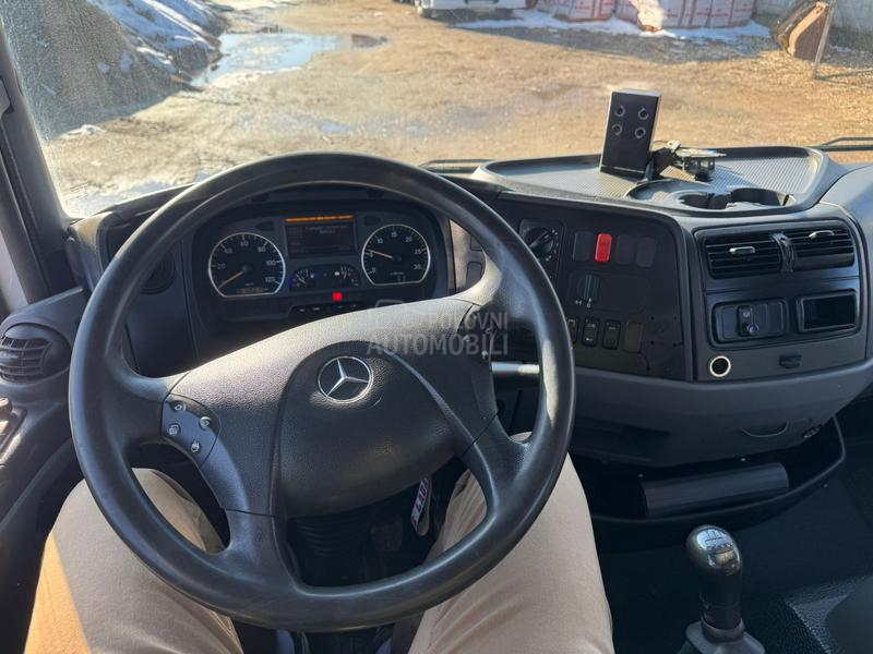 Mercedes Benz atego818 kiper kran