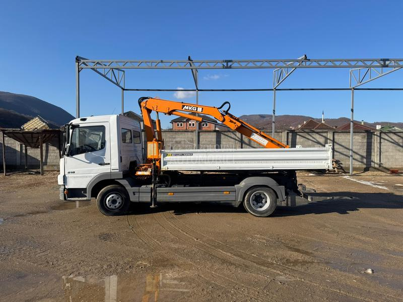 Mercedes Benz atego818 kiper kran