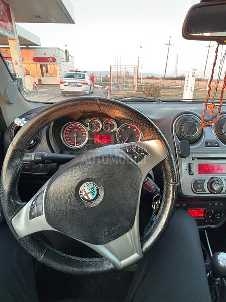 Alfa Romeo MiTo 