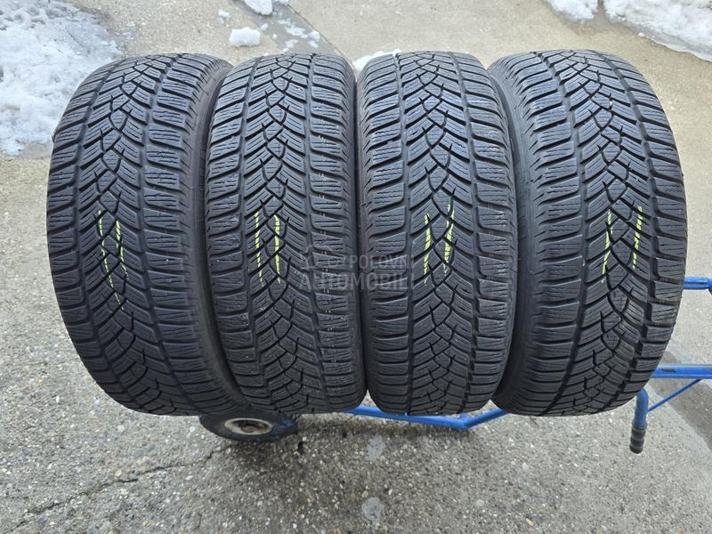Fulda 205/60 R16 Zimska