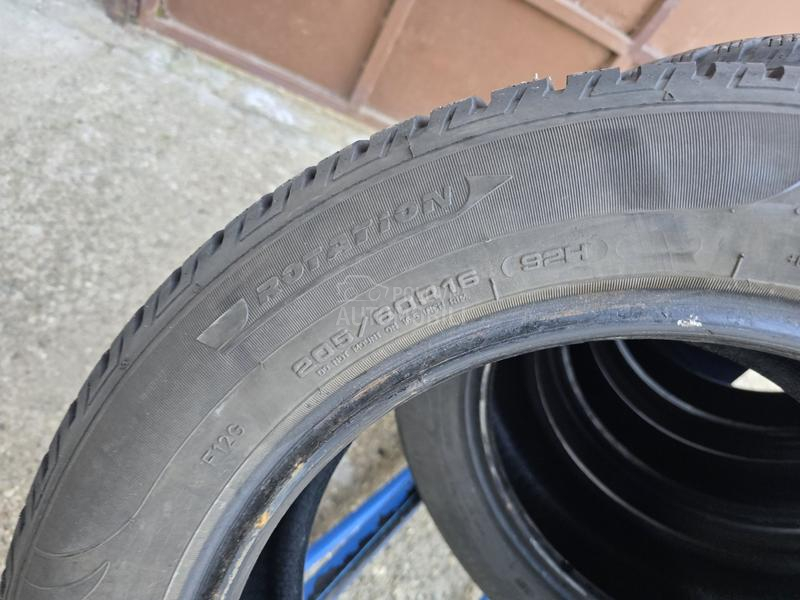 Fulda 205/60 R16 Zimska