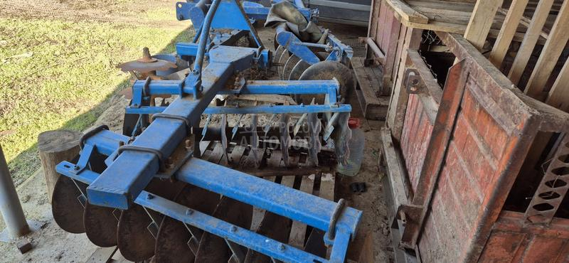 IMT na prodaju tanjiraca