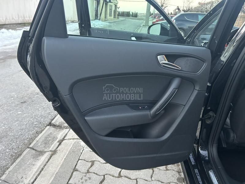 Audi A1 1,2 VEL SERV S LINE