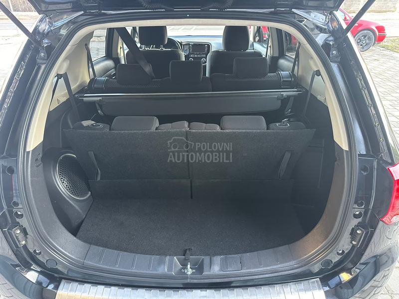 Mitsubishi Outlander CH