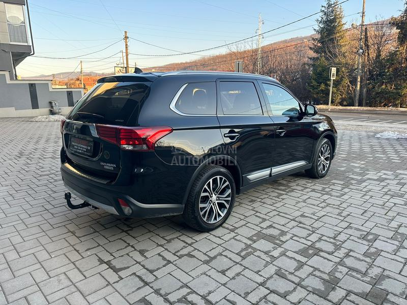 Mitsubishi Outlander CH