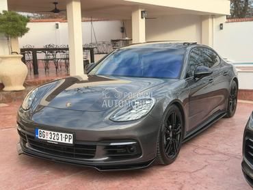 Porsche Panamera 4S
