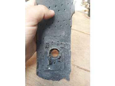 nosac parking senzora za Audi Q3