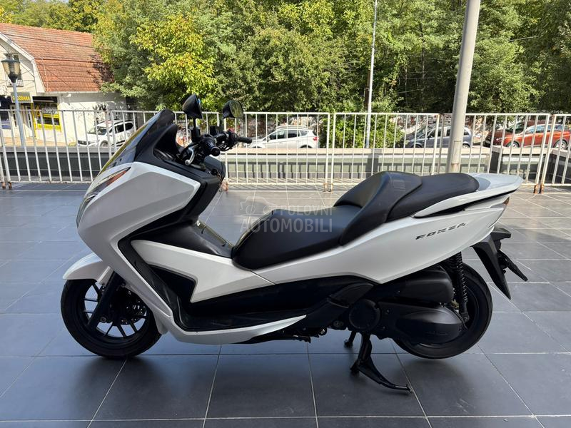 Honda forza