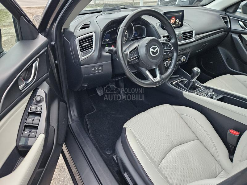 Mazda 3 1.5D Revolution Bose