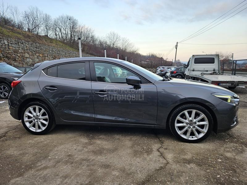 Mazda 3 1.5D Revolution Bose