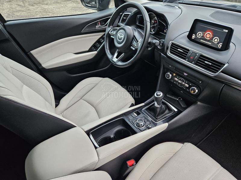 Mazda 3 1.5D Revolution Bose