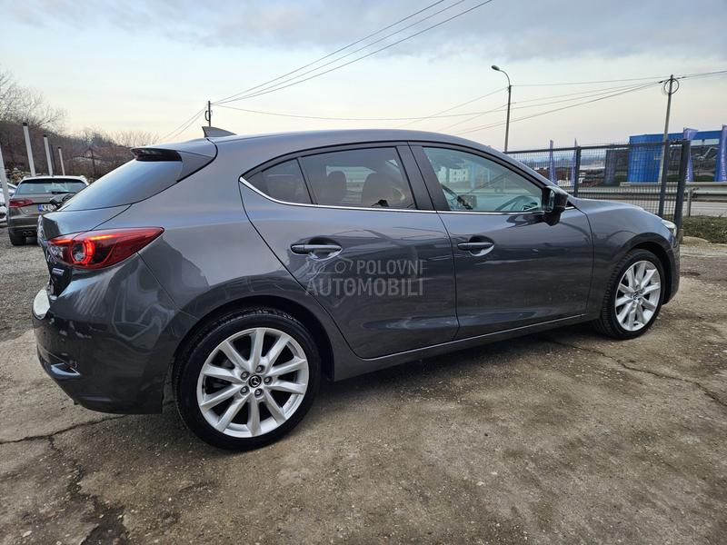 Mazda 3 1.5D Revolution Bose