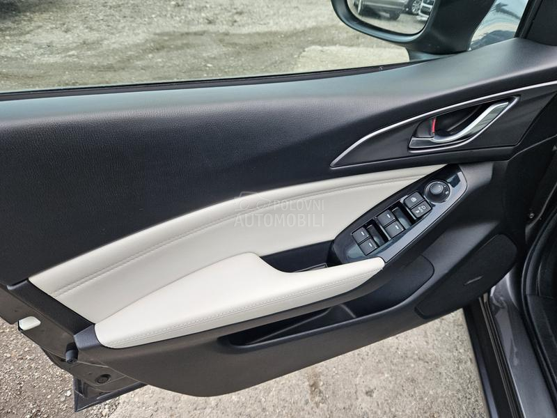 Mazda 3 1.5D Revolution Bose