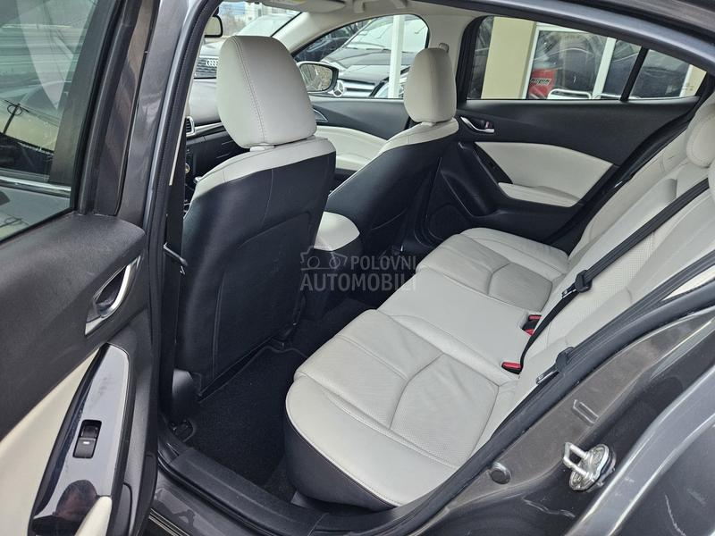 Mazda 3 1.5D Revolution Bose