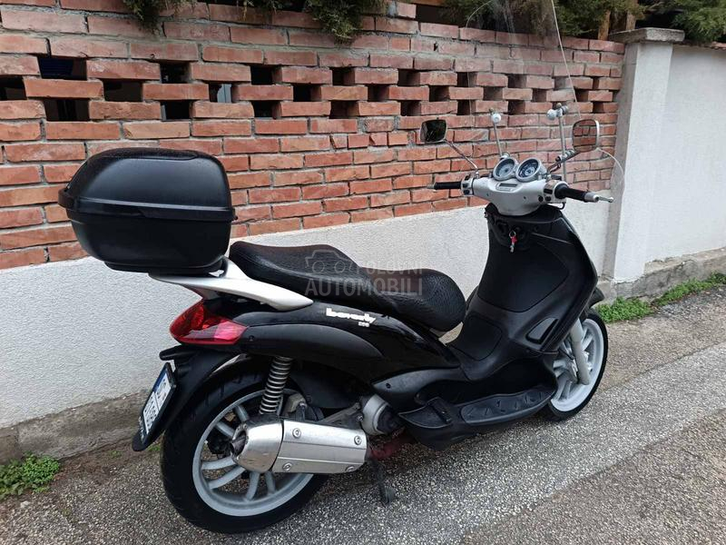Piaggio Beverly 200
