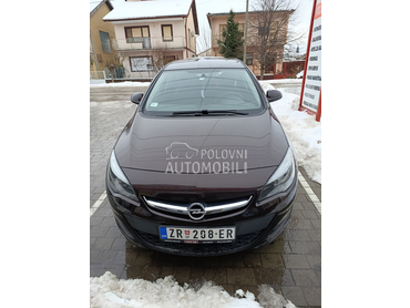 Opel Astra J 