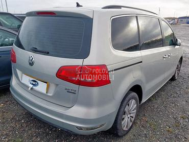 Volkswagen Sharan 2.0tdi 2013. god. -  kompletan auto u delovima
