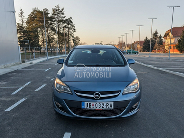 Opel Astra J 1.4 turbo