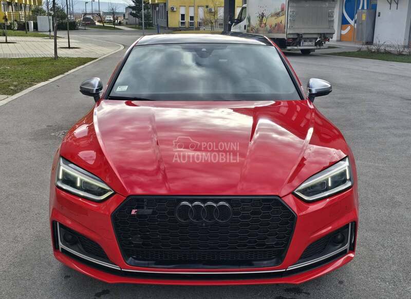 Audi S5 carbon