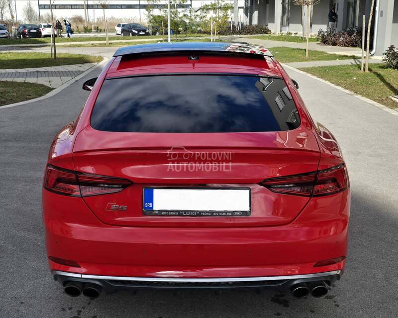 Audi S5 carbon